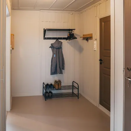 Apartment 2nd Floor *